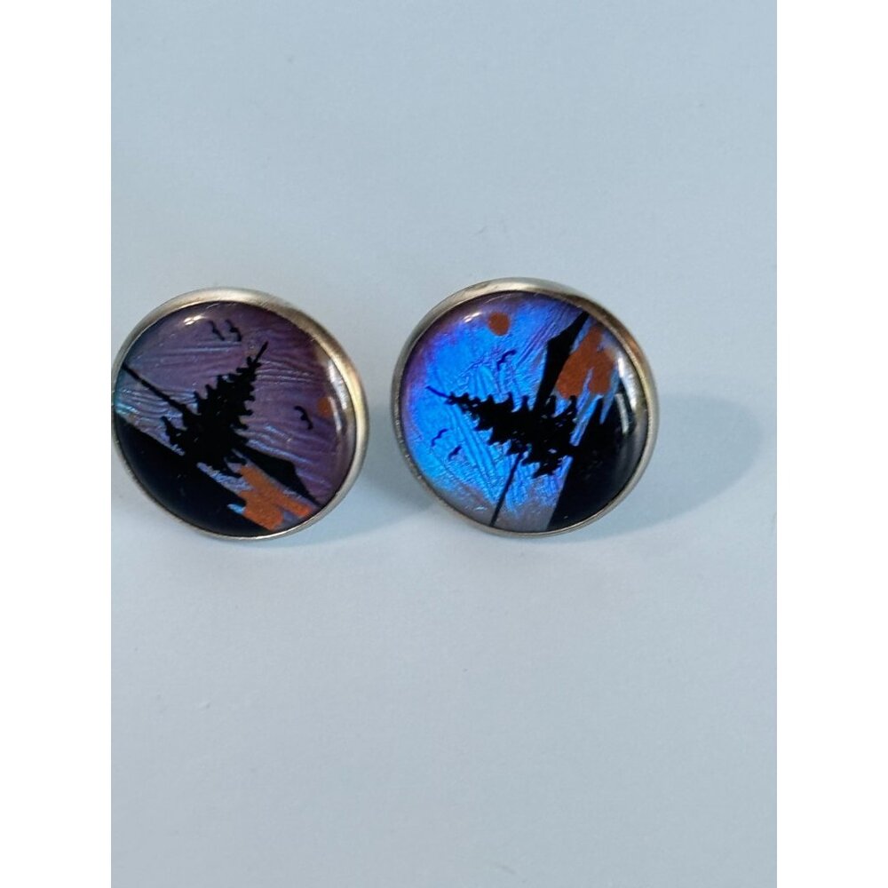 Vintage Japanese Butterfly Wing Screw On Earrings With Silhouette Design - Picture 3 of 7